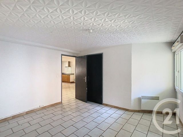 Afficher la photo en grand Appartement F4 à vendre - 4 pièces - 94.17 m2 - TROUILLAS - 66 - LANGUEDOC-ROUSSILLON - Century 21 Terres Catalanes