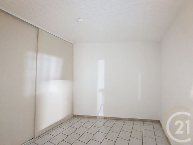 Afficher la photo en grand Appartement F4 à vendre - 4 pièces - 94.17 m2 - TROUILLAS - 66 - LANGUEDOC-ROUSSILLON - Century 21 Terres Catalanes