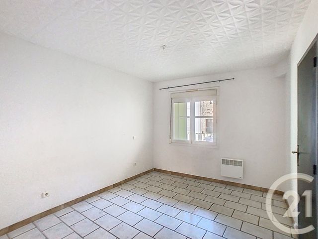 Afficher la photo en grand Appartement F4 à vendre - 4 pièces - 94.17 m2 - TROUILLAS - 66 - LANGUEDOC-ROUSSILLON - Century 21 Terres Catalanes
