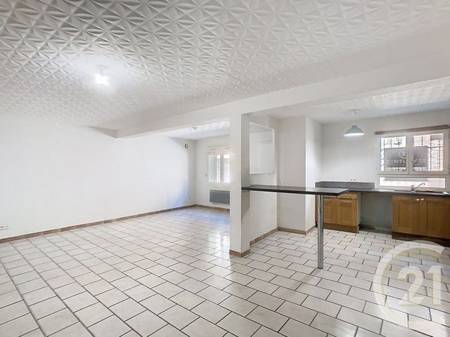 Afficher la photo en grand Appartement F4 à vendre - 4 pièces - 94.17 m2 - TROUILLAS - 66 - LANGUEDOC-ROUSSILLON - Century 21 Terres Catalanes