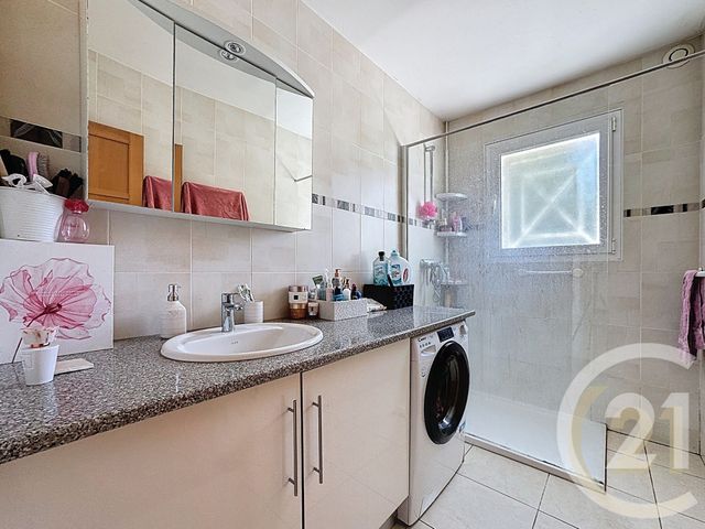 Appartement T3 à vendre - 3 pièces - 56.6 m2 - VILLENEUVE DE LA RAHO - 66 - LANGUEDOC-ROUSSILLON - Century 21 Terres Catalanes