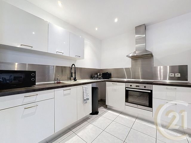 Appartement F3 à vendre - 3 pièces - 69.3 m2 - THUIR - 66 - LANGUEDOC-ROUSSILLON - Century 21 Terres Catalanes