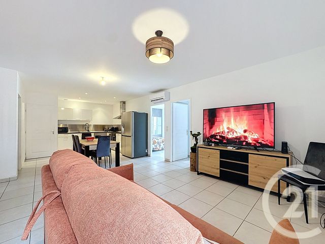 Appartement F3 à vendre - 3 pièces - 69.3 m2 - THUIR - 66 - LANGUEDOC-ROUSSILLON - Century 21 Terres Catalanes